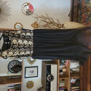 Extra 25% off sale - Candalite Black and Gold dress 3x - $15